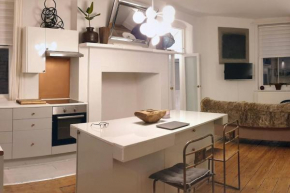 2 Large One Bed , Prime Location and Quiet